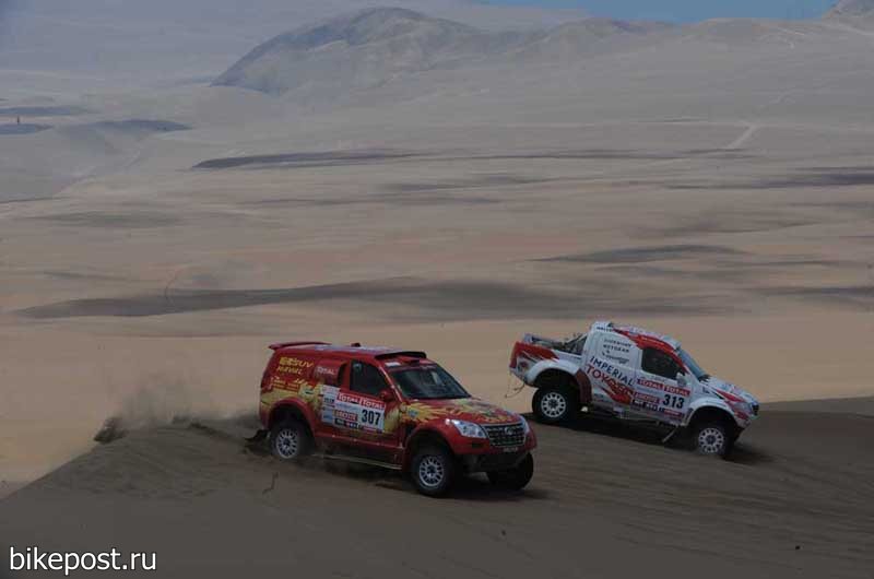 Nissan Dakar 2004