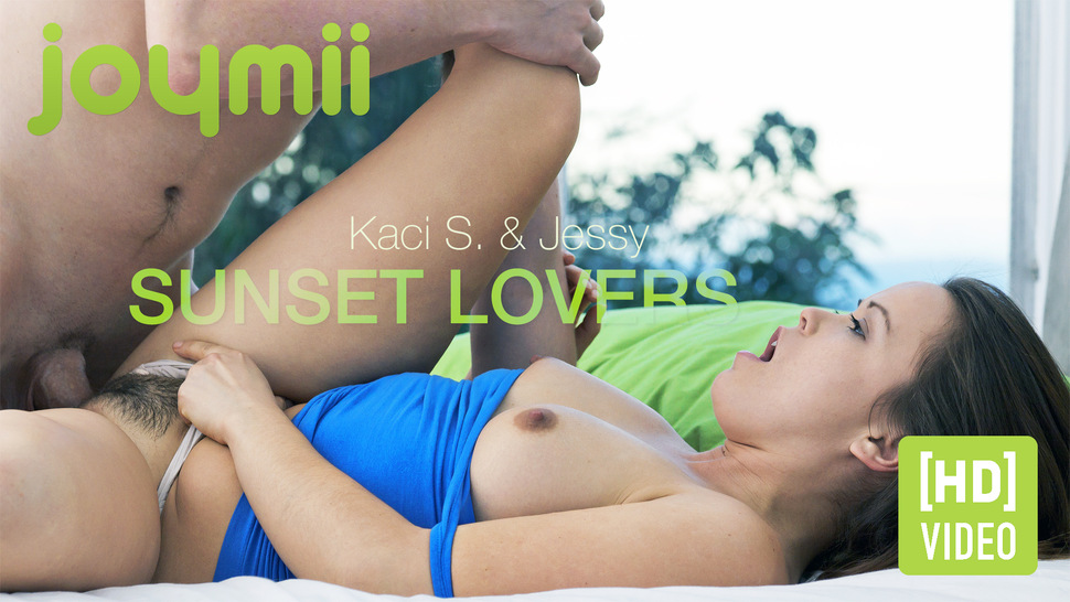 [JoyMii.com] 2012-02-04 - Kaci S. & Jessy - Sunset Lovers [Sex, 720p]